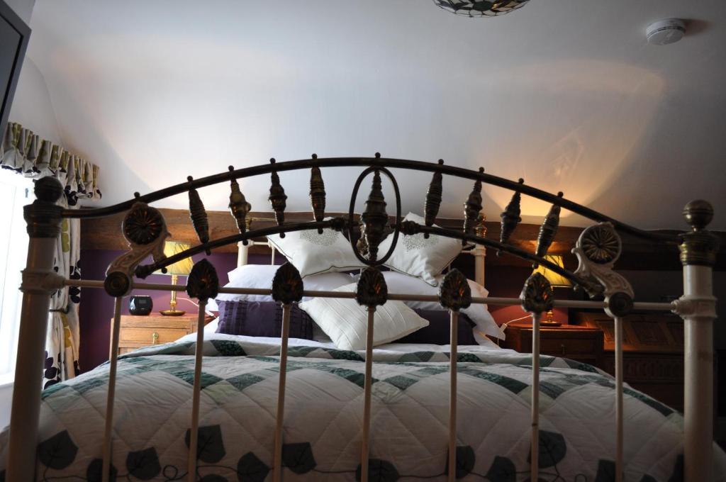 Old Ivy House Bed & Breakfast Nuneaton Phòng bức ảnh